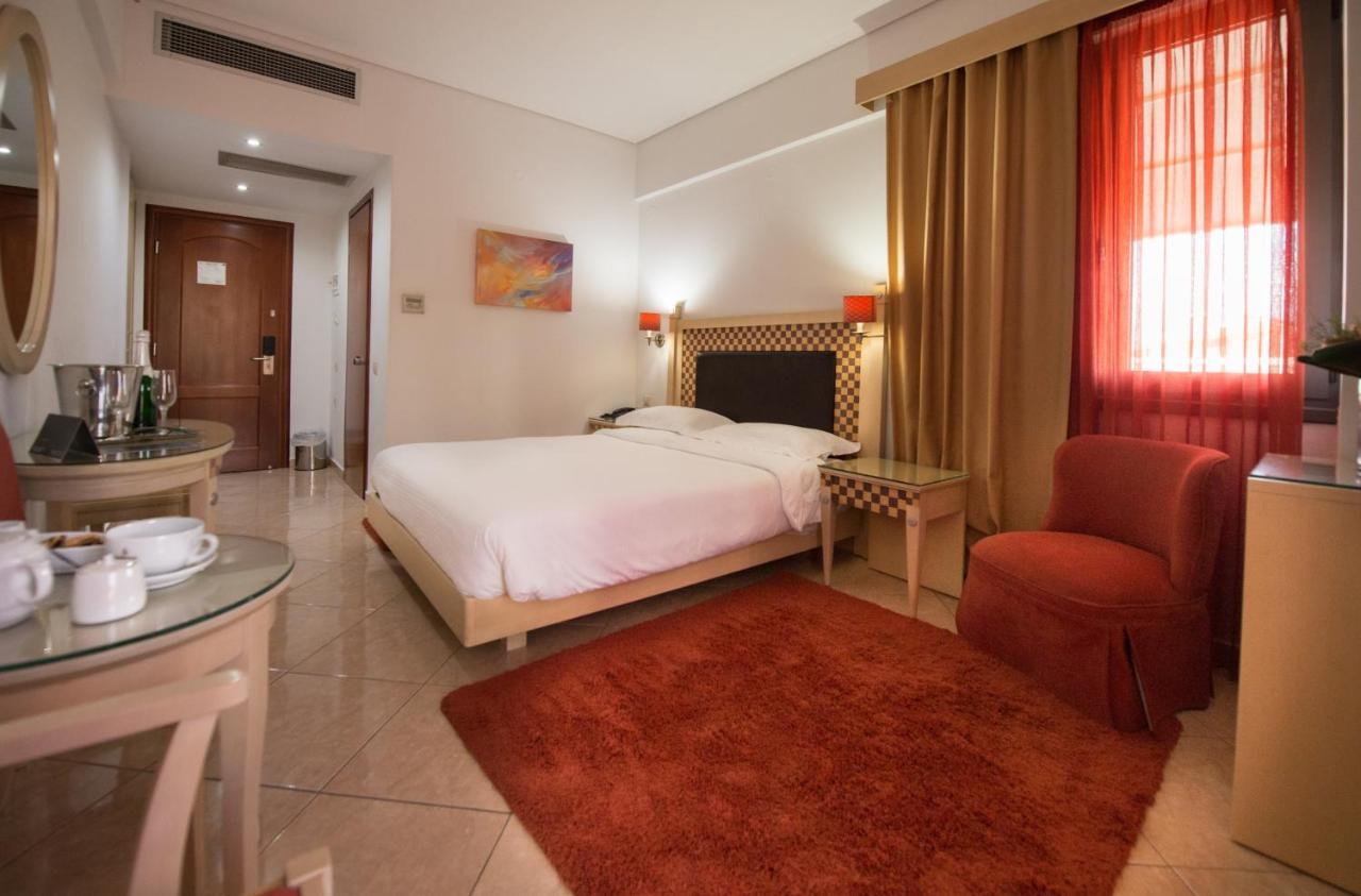 Premier Agrinio Heart Hotel 외부 사진