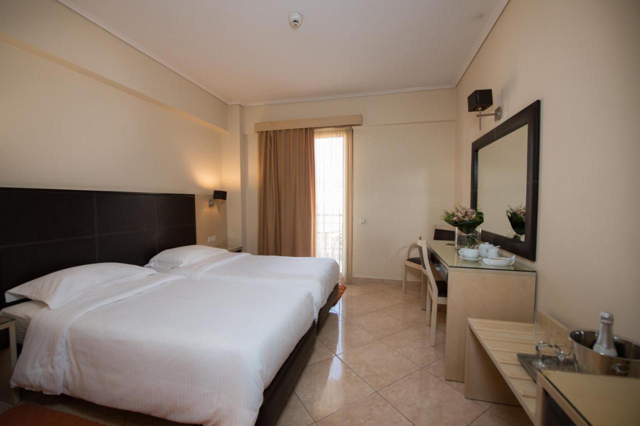 Premier Agrinio Heart Hotel 외부 사진